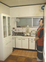 ����胊�t�H�[���u�L�b�`���v�{�H�O