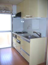 ����胊�t�H�[���u�L�b�`���v�{�H��